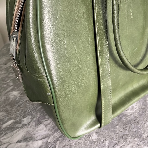 Rich green vintage weekender bag— so cool! - Picture 6 of 13